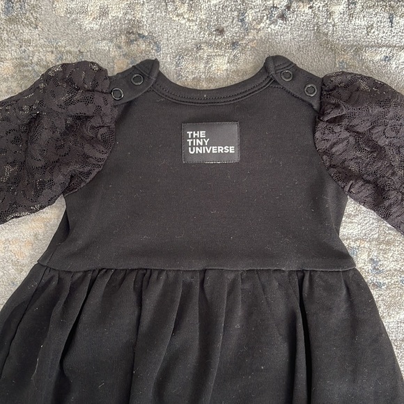 The Tiny Universe Lace Dress - Picture 3 of 4